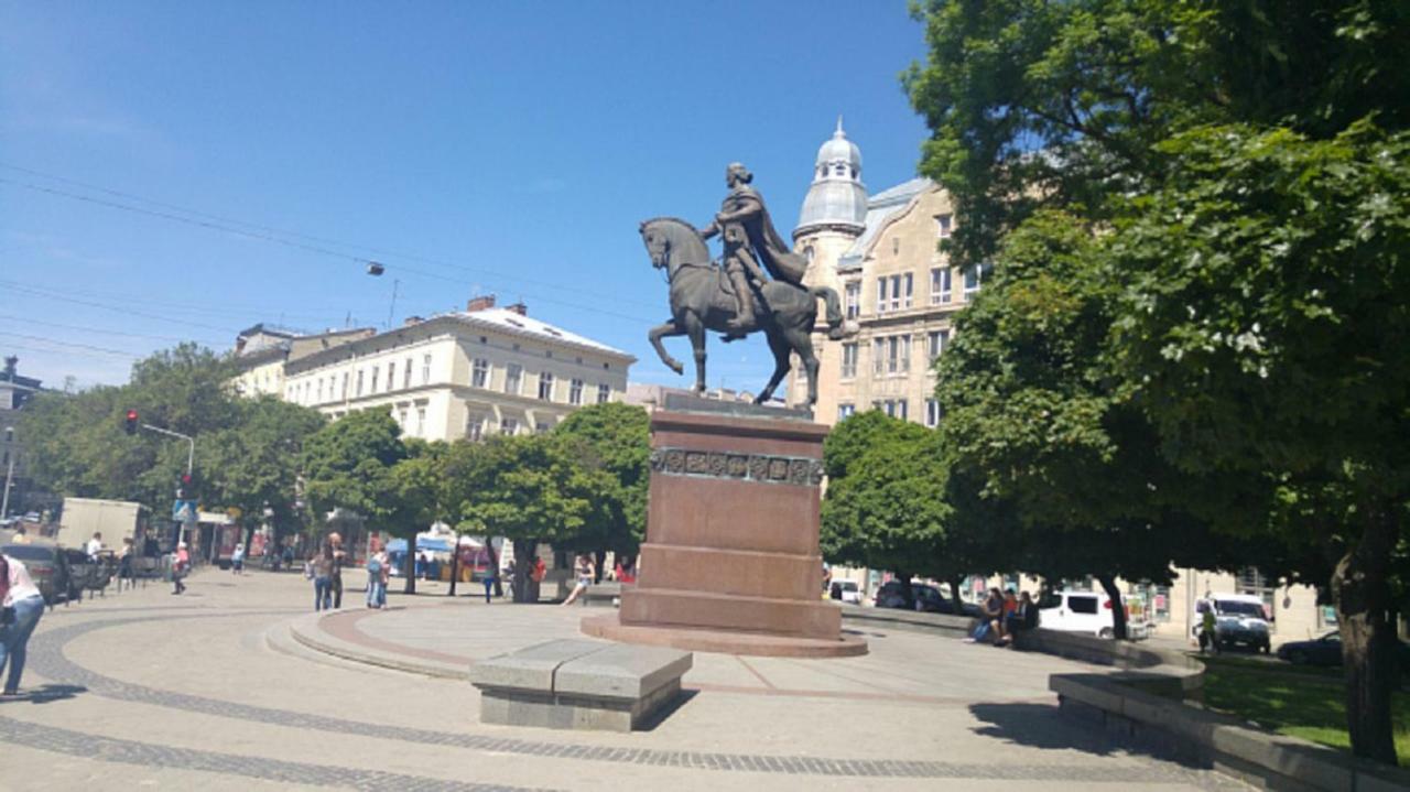 Smart -Апартаменти В Центрі Львова - 2 Хв До Оперного Театру Dış mekan fotoğraf